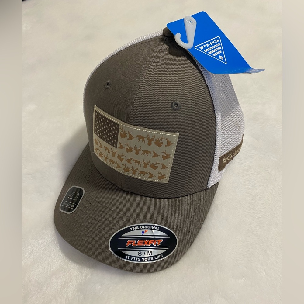 Columbia Grey and White Flexfit Hat